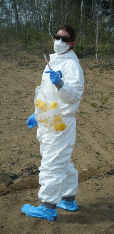 Lead Veterinary Epidemiologist, Dallas New, out in the field in her personal protection gear.